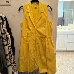 Beautiful Eliza J yellow dress size 10